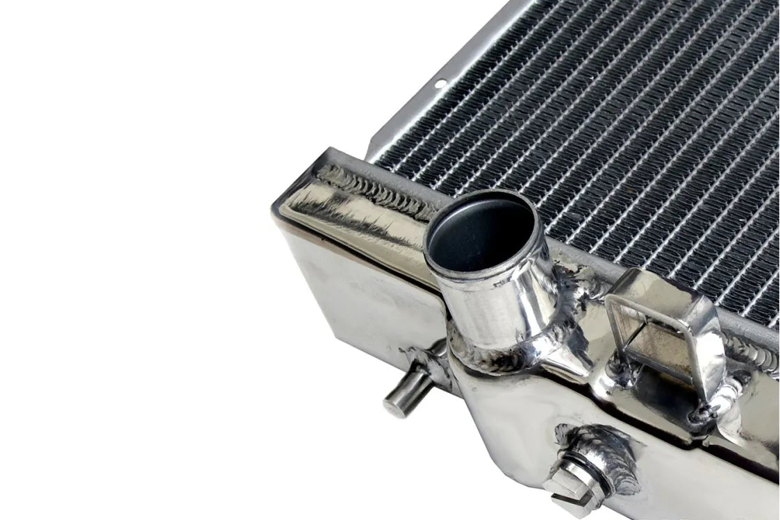 CSF Radiators 03-06 Nissan 350Z (DE Engine) High-Performance All-Aluminum Radiator